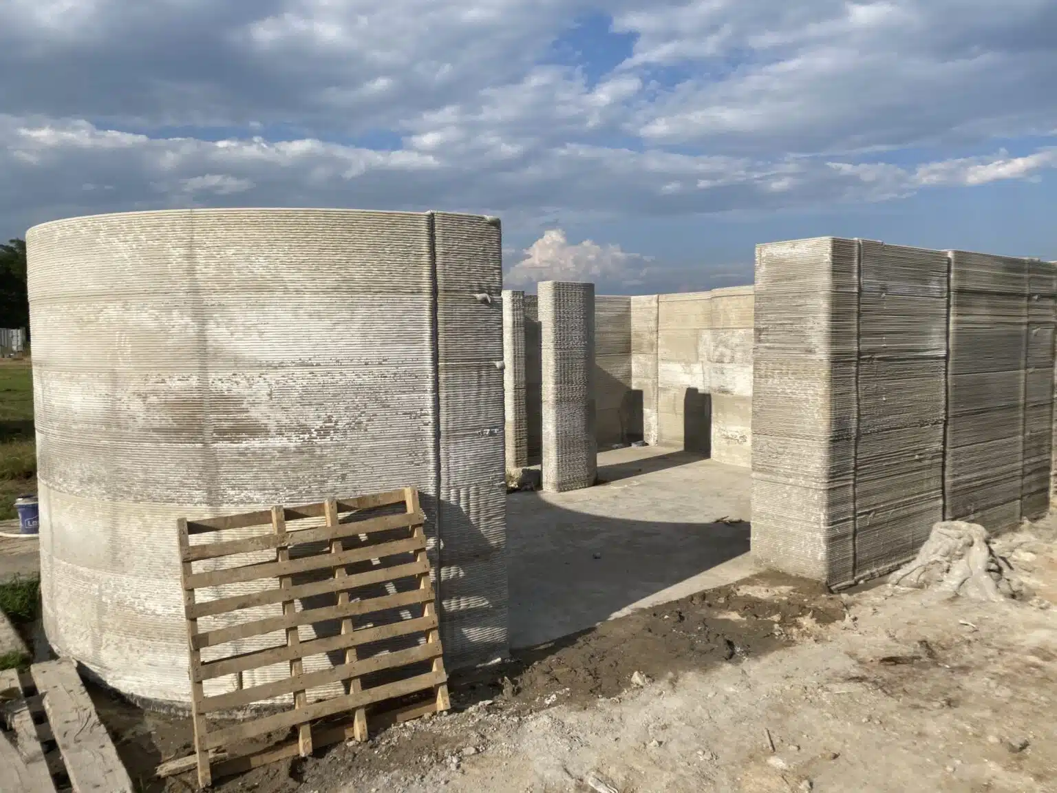 Image: A print site of Hive3D Builders in Round Top, Texas